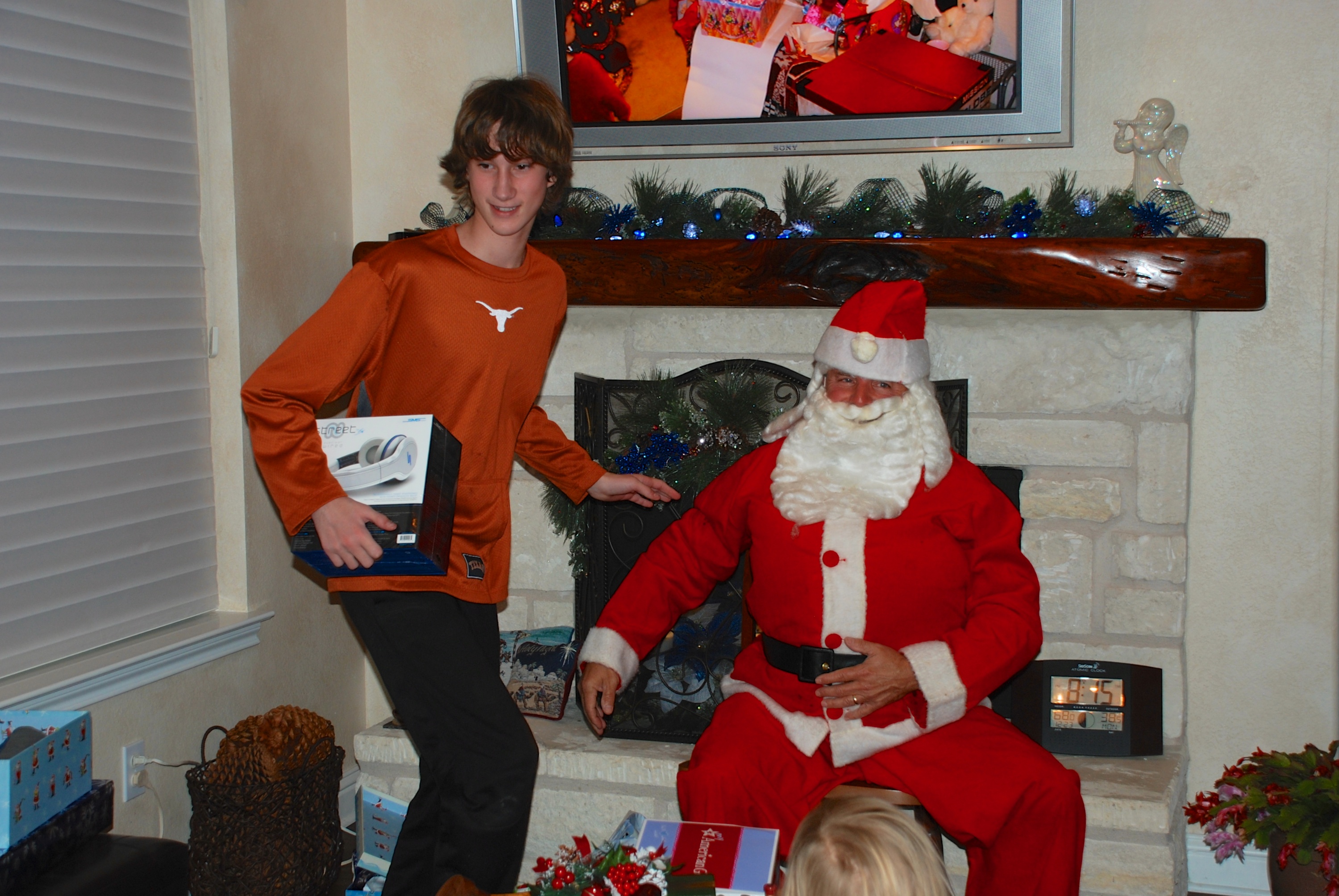 2013-12-23 21-15-59 Hildebrand Christmas.jpg
